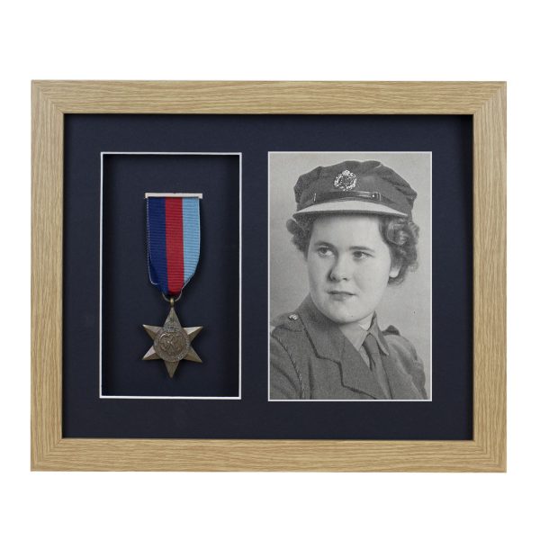 medal frame display